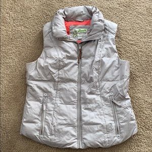 Eddie Bauer down vest smoke feee home sz L